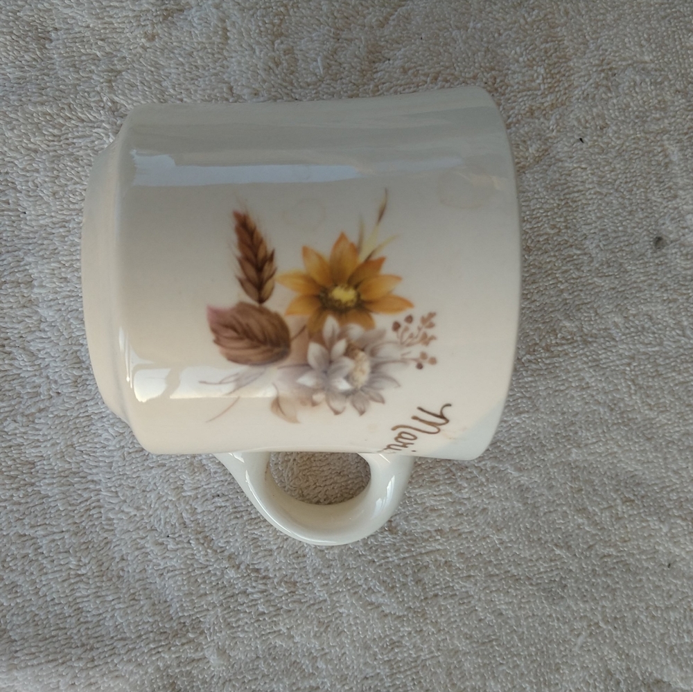 Vintage Marion Coffee Cup/Mug - Love Doris 1981 Written in Gold Made in USA - Picture 5 of 9